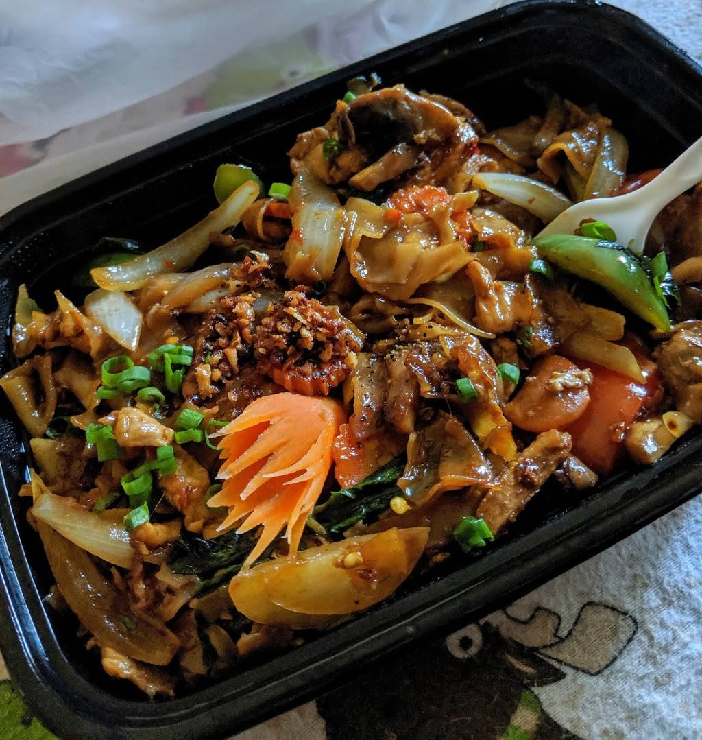 Thai Smile Restaurant | restaurant | 18040 SE McLoughlin Blvd, Milwaukie, OR 97267, USA | 9713353960 OR +1 971-335-3960