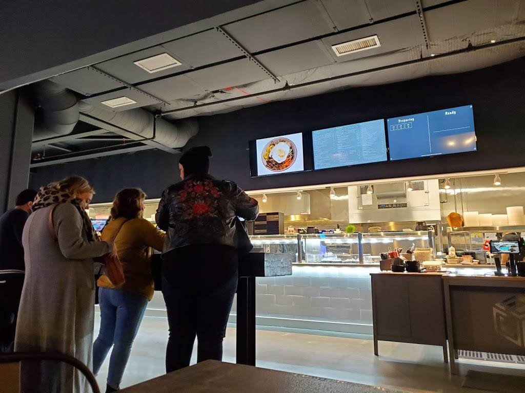 Bistro Box Restaurant & Bar | restaurant | 1521 1st Ave S #101, Seattle, WA 98134, USA | 2069223538 OR +1 206-922-3538