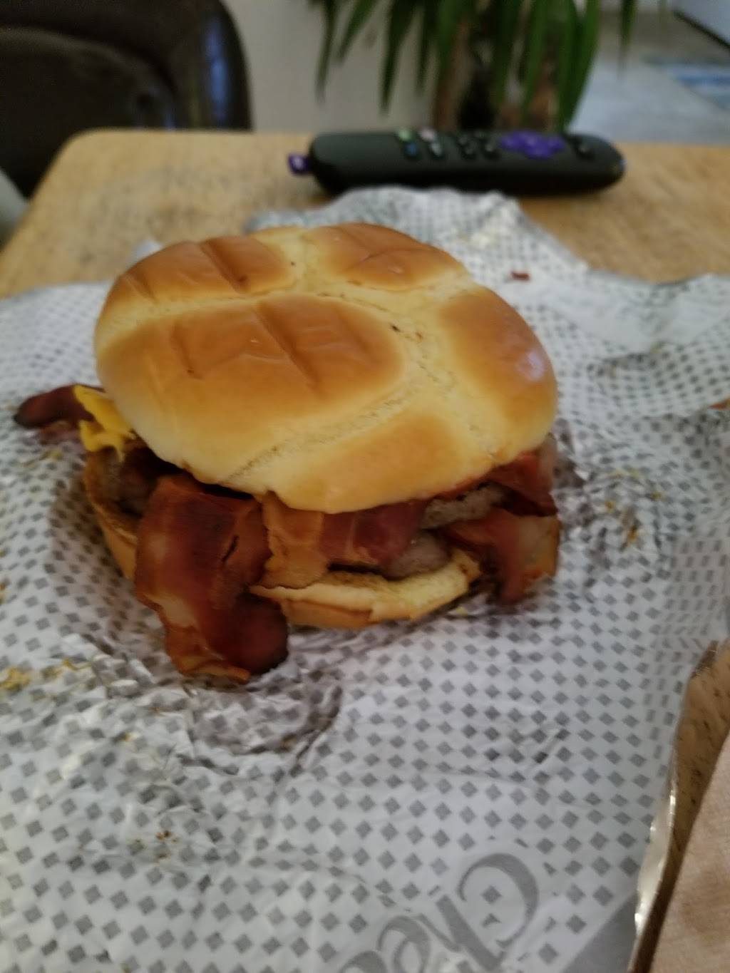 Checkers | restaurant | 1503 N Dupont Hwy, New Castle, DE 19720, USA | 3023285269 OR +1 302-328-5269