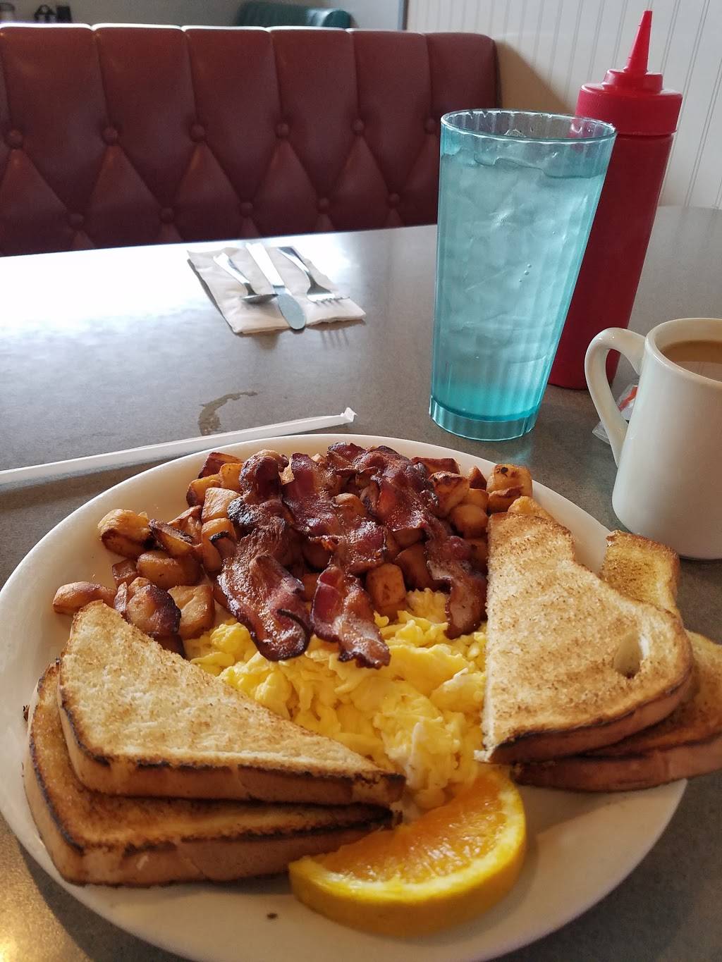 Daddyos Diner | restaurant | 505 East St, Pittsfield, MA 01201, USA | 4134991180 OR +1 413-499-1180