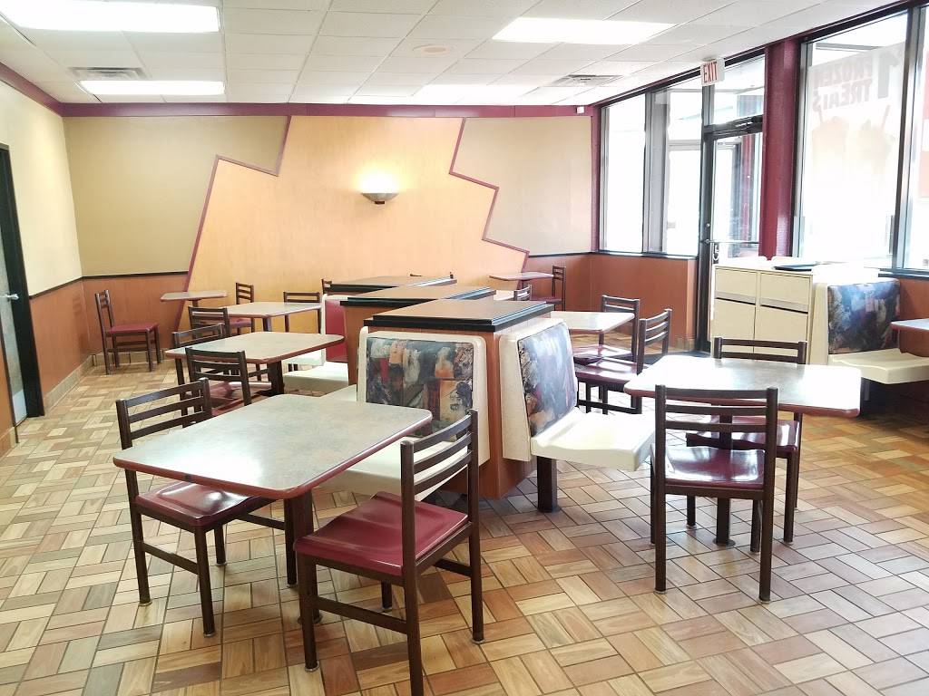 Burger King | restaurant | 7102 S 84th St, La Vista, NE 68128, USA | 4023312091 OR +1 402-331-2091