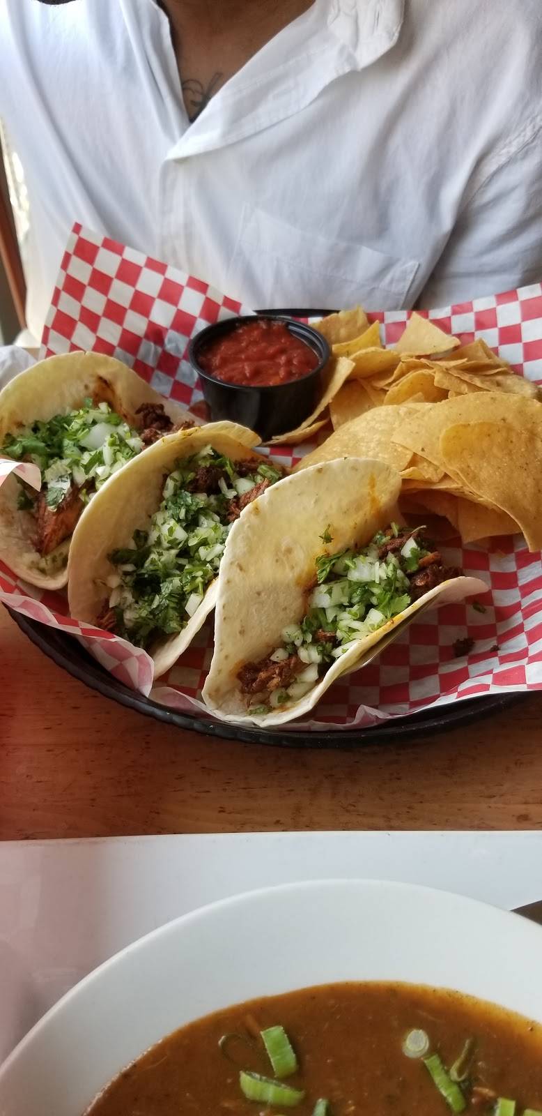 Woodys Cantina | restaurant | 821 S Broadway, Baltimore, MD 21231, USA | 4105636600 OR +1 410-563-6600