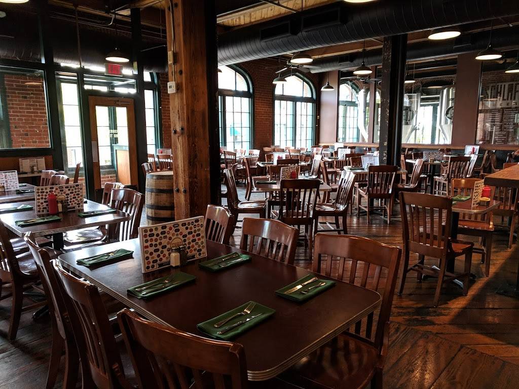 The Schlafly Tap Room | restaurant | 2100 Locust St, St. Louis, MO 63103, USA | 3142412337 OR +1 314-241-2337