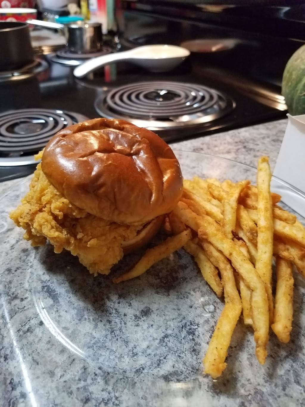 Popeyes Louisiana Kitchen | restaurant | 10508 DIberville Blvd, DIberville, MS 39540, USA | 2282808886 OR +1 228-280-8886