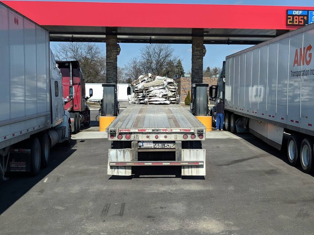 Pilot Travel Center | restaurant | 1050 IL-83, Bensenville, IL 60106, USA | 6305210218 OR +1 630-521-0218