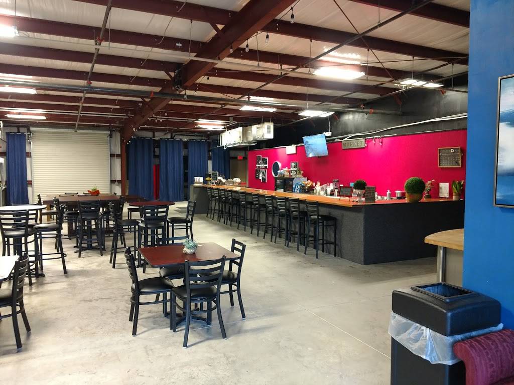 The Warehouse WiFi Market | restaurant | 1241 W Airport Blvd, Sanford, FL 32773, USA | 3212996960 OR +1 321-299-6960