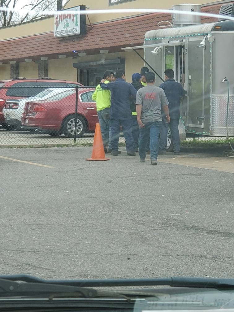 Taqueria el mariachi | restaurant | 2743 Getwell Rd, Memphis, TN 38118, USA | 9018643358 OR +1 901-864-3358