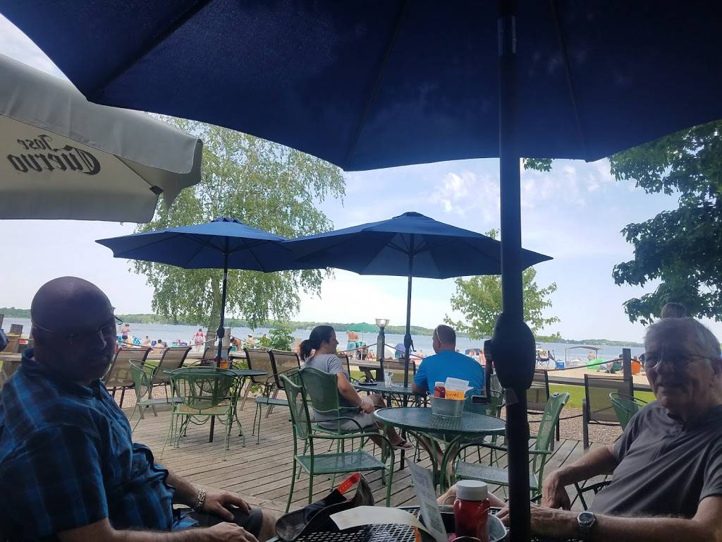 HERINGS SAND BAR | restaurant | 345 Sandy Beach Rd, Lake Mills, WI 53551, USA | 9206483227 OR +1 920-648-3227