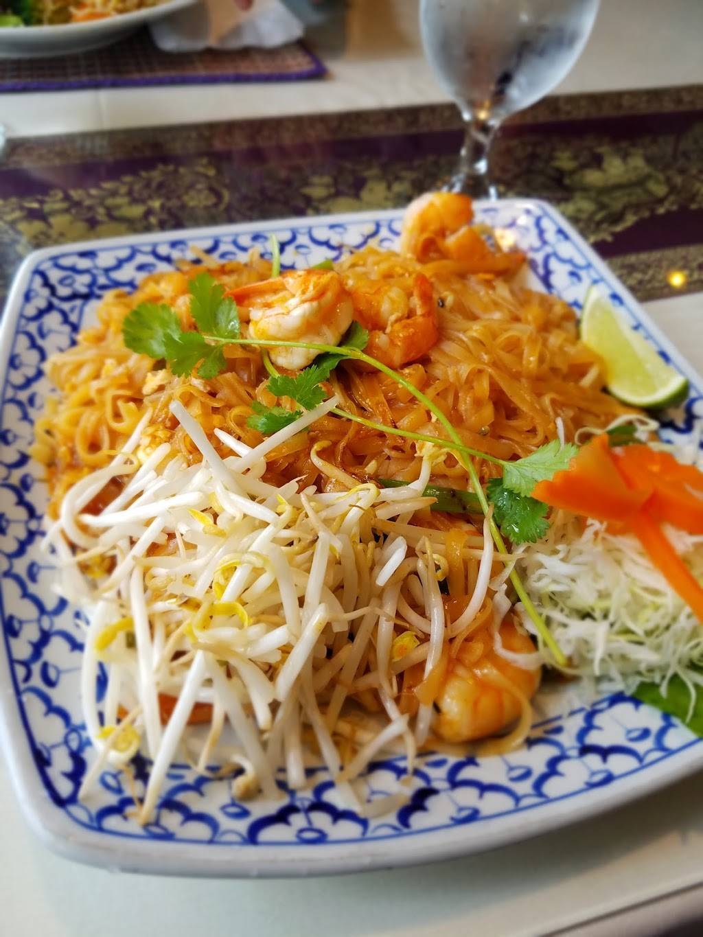 Lucky Elephant Thai Cuisine | restaurant | 1515 N Mountain Ave, Ontario, CA 91762, USA | 9099880161 OR +1 909-988-0161