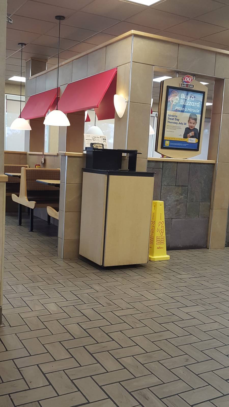 Dairy Queen | restaurant | 648 State St, New Albany, IN 47150, USA | 8129440247 OR +1 812-944-0247