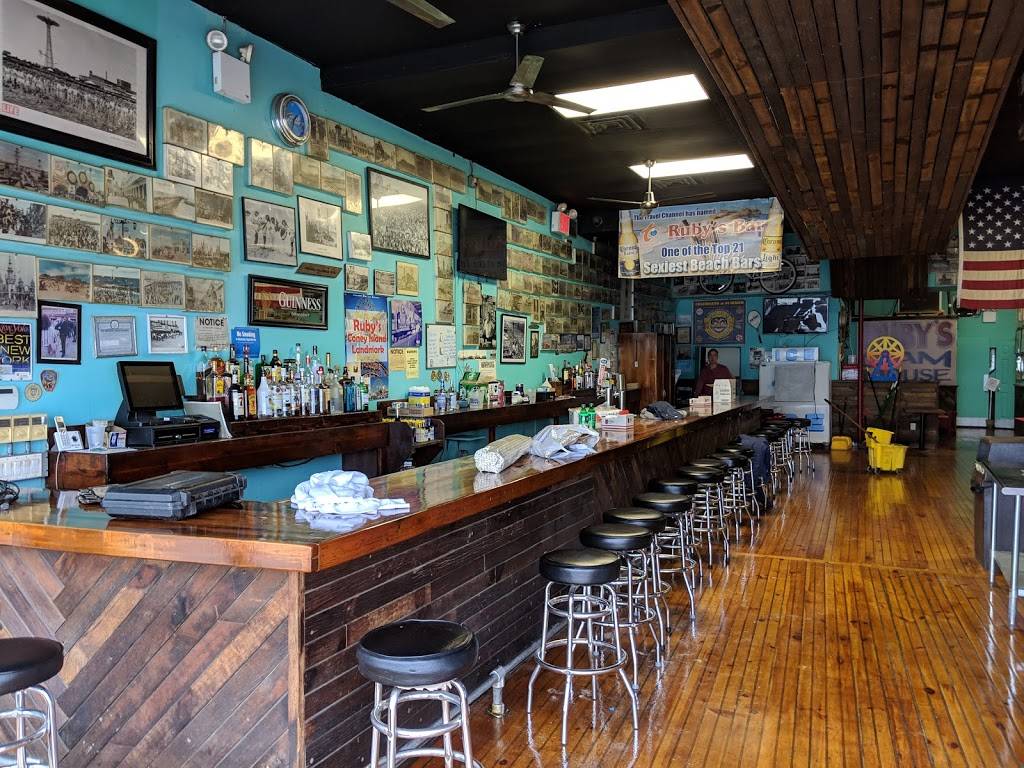Rubys Bar & Grill | restaurant | 1213 Riegelmann Boardwalk, Brooklyn, NY 11224, USA | 7189757829 OR +1 718-975-7829