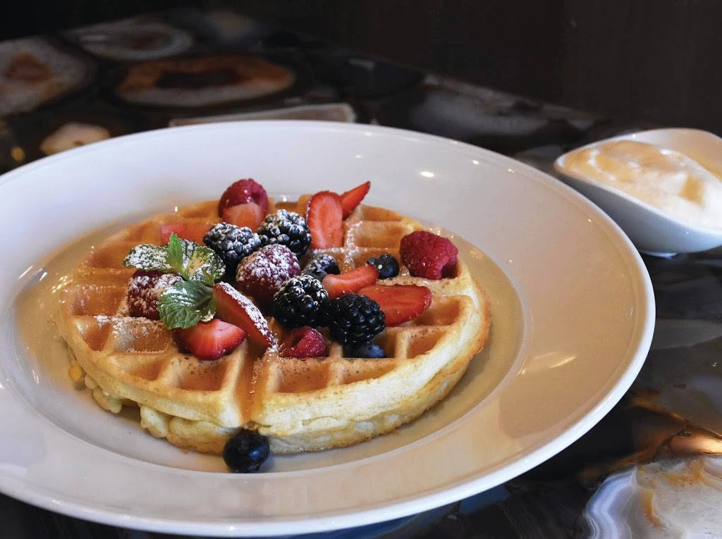 Leonora | restaurant | 16 Vail Rd, Vail, CO 81657, USA | 9703310015 OR +1 970-331-0015