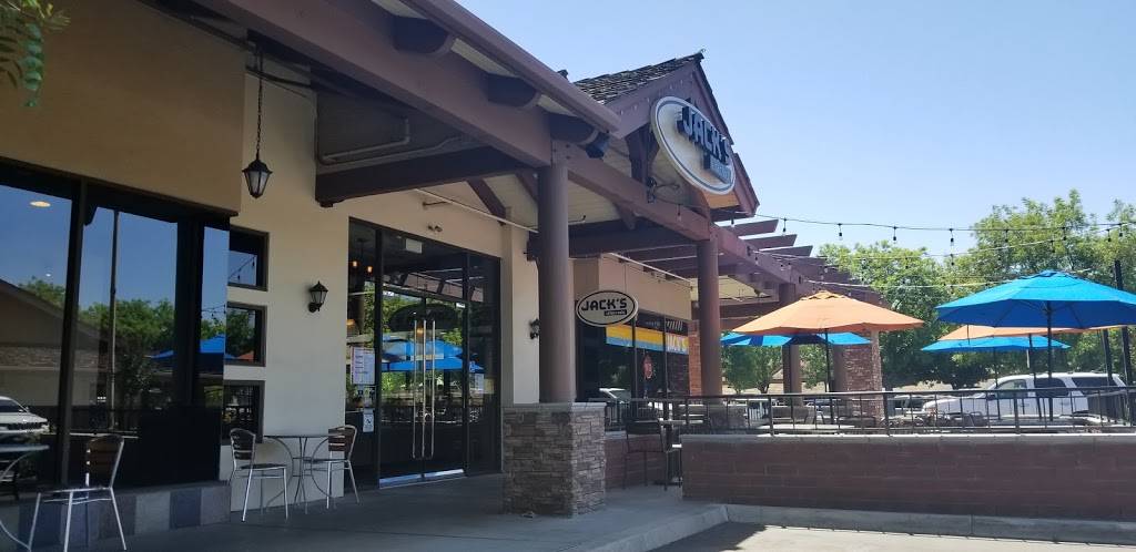 Jacks Urban Eats | restaurant | 718 W Shaw Ave #47, Fresno, CA 93704, USA | 5592222201 OR +1 559-222-2201