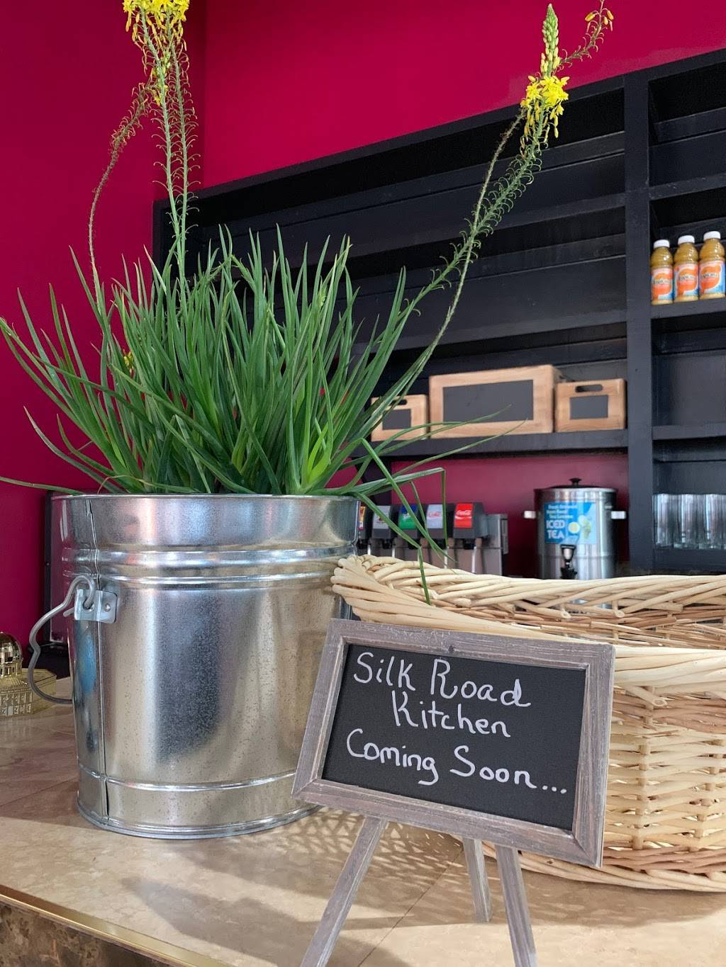 Silk Road Kitchen | restaurant | 15895 North Fwy Suite A, Houston, TX 77090, USA | 2818746800 OR +1 281-874-6800