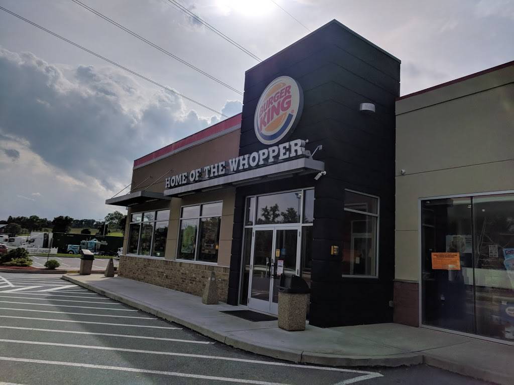 Liberty Travel Plaza- Duncannon | restaurant | 3298 Susquehanna Trail, Duncannon, PA 17020, USA | 7178344000 OR +1 717-834-4000