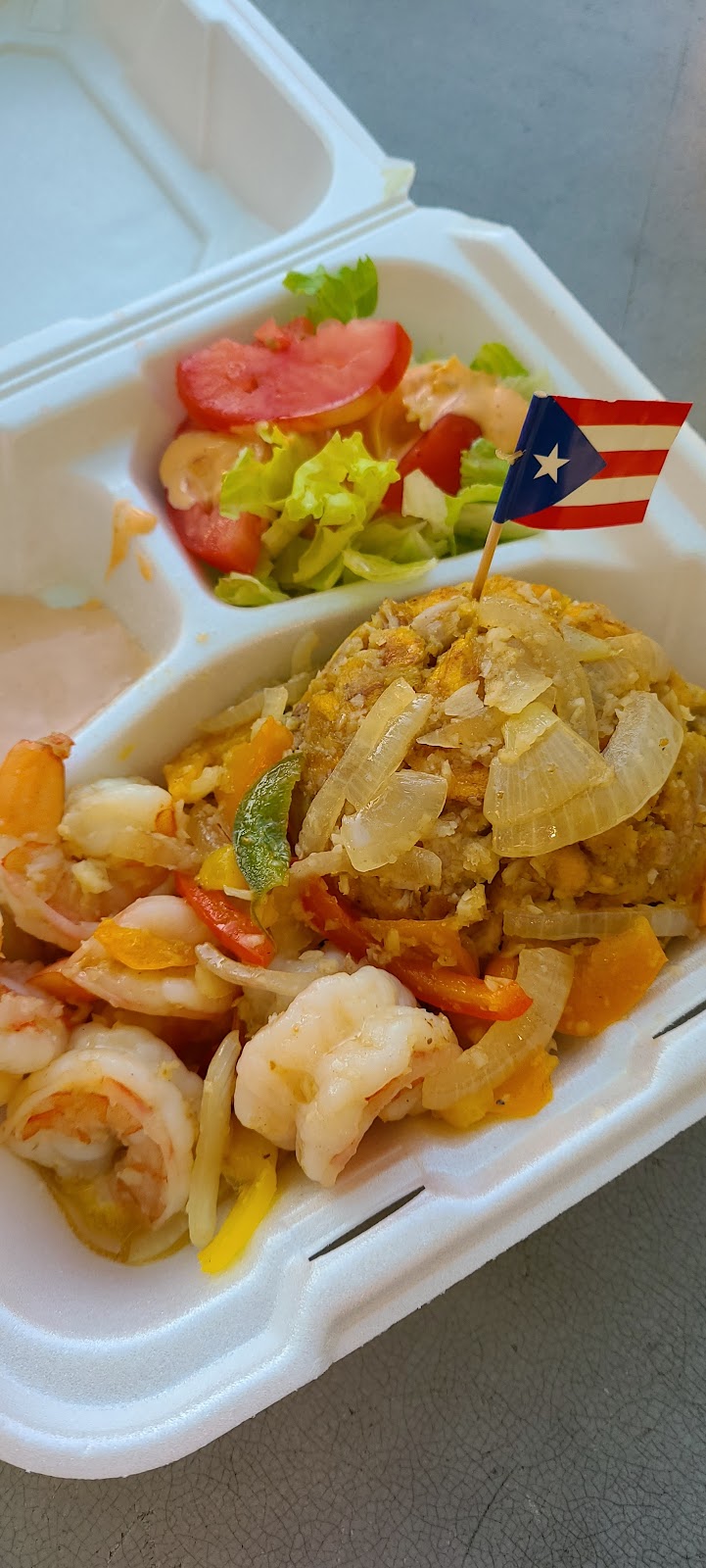 NIEVES GRILL | restaurant | 288 Central St, Leominster, MA 01453, USA | 9787981144 OR +1 978-798-1144