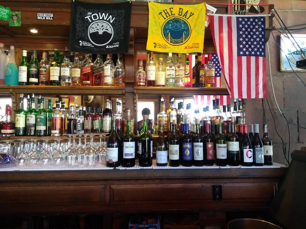 Wooden Nickle Bar & Grill | restaurant | 1819 Freedom Blvd, Freedom, CA 95019, USA | 8317242600 OR +1 831-724-2600