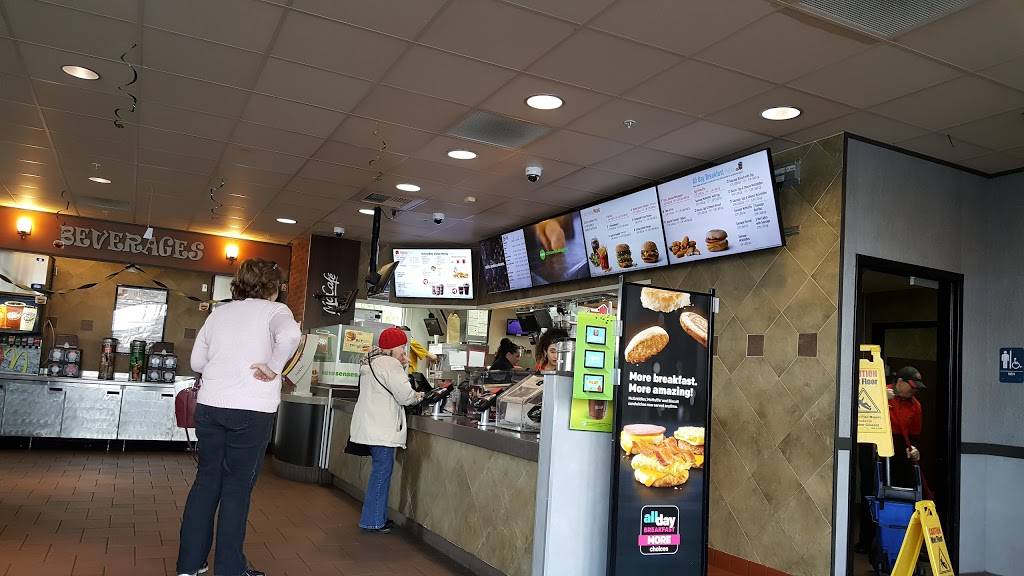 McDonalds | cafe | 7329 Fair Oaks Blvd, Carmichael, CA 95608, USA | 9164888233 OR +1 916-488-8233