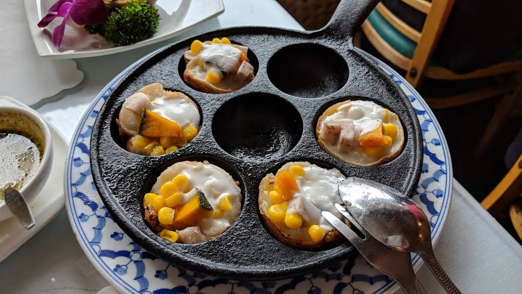 Marnee Thai Restaurant | restaurant | 2225 Irving St, San Francisco, CA 94122, USA | 4156659500 OR +1 415-665-9500