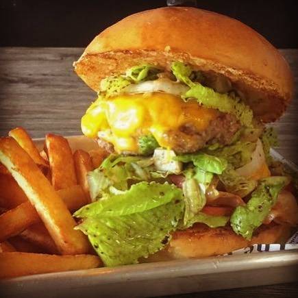 Tiger Loves Pizza | restaurant | 4932 West State Road 46 #1060, Sanford, FL 32771, USA | 4079423438 OR +1 407-942-3438