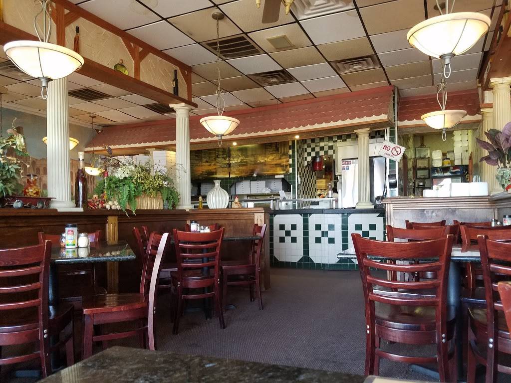 Salis Pizza & Pasta | meal takeaway | 3296, 1238 Belt Line Rd #310, Garland, TX 75040, USA | 9724140177 OR +1 972-414-0177