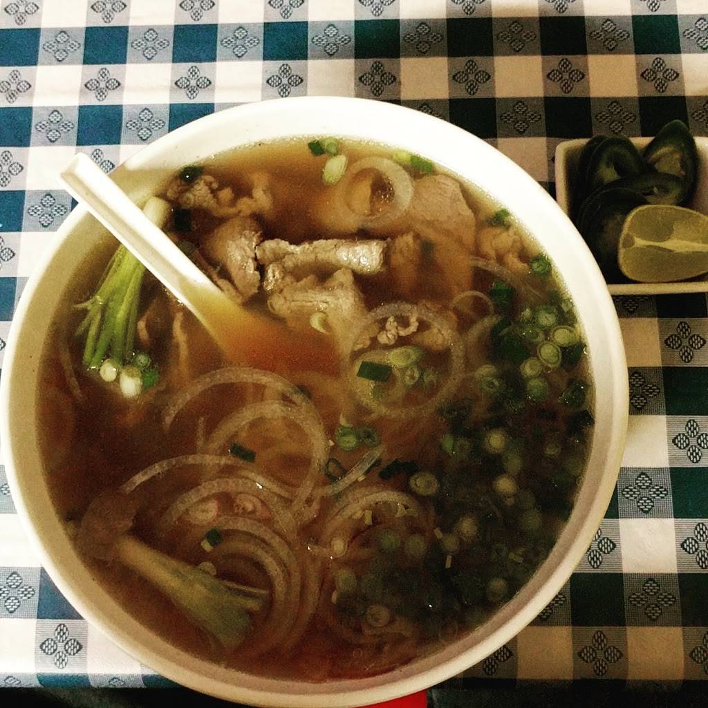 Bobbys Asian Cuisine | restaurant | 205 W 2nd St, Muscatine, IA 52761, USA | 3194005565 OR +1 319-400-5565