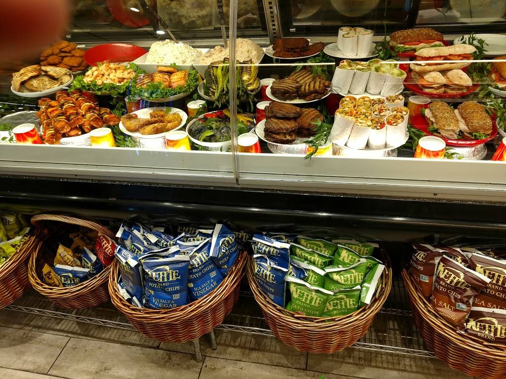 New York Deli | restaurant | 2920 W Cary St, Richmond, VA 23221, USA | 8043583354 OR +1 804-358-3354