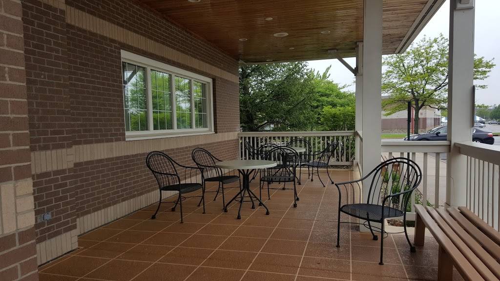 Outback Steakhouse | restaurant | 279 Junction Rd, Madison, WI 53717, USA | 6088290505 OR +1 608-829-0505