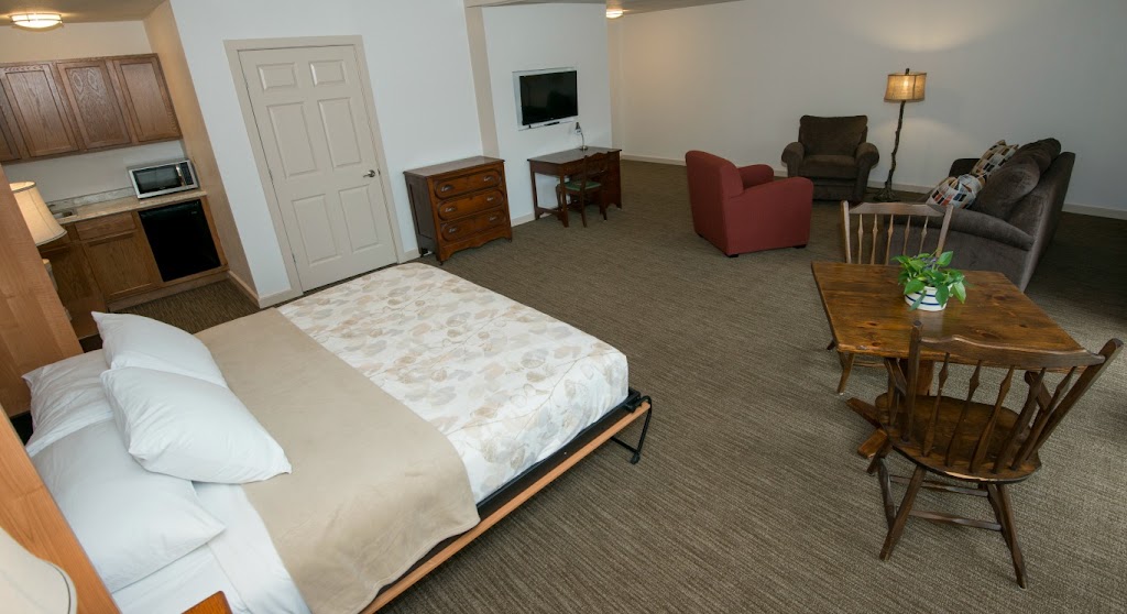 Brown County Inn | restaurant | 51 IN-46, Nashville, IN 47448, USA | 8007725249 OR +1 800-772-5249