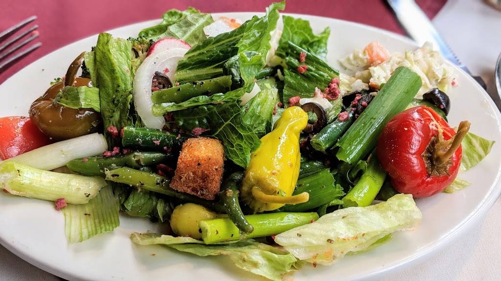 Happy Apple Inn | restaurant | 29 Imlaystown Rd, Cream Ridge, NJ 08514, USA | 6092597889 OR +1 609-259-7889