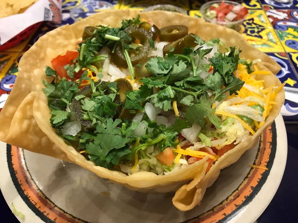 Rosas Café & Tortilla Factory | restaurant | 18451 I-35W, Northlake, TX 76262, USA | 4693310084 OR +1 469-331-0084