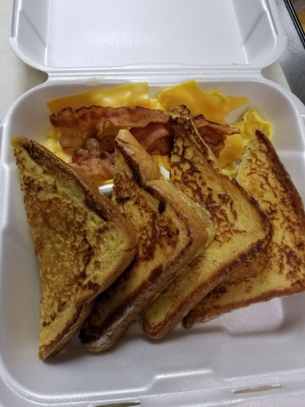 Silver Moon 1 | restaurant | 764 W Baltimore St, Baltimore, MD 21201, USA | 4105475655 OR +1 410-547-5655