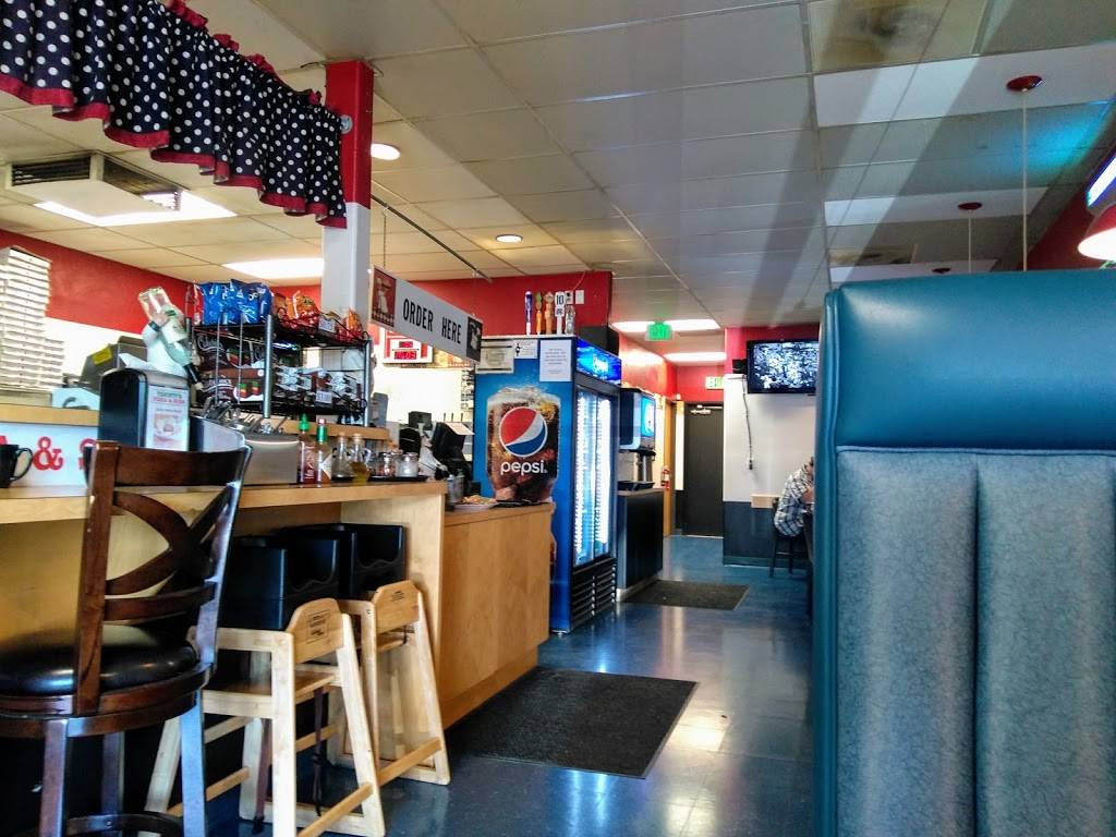 Tenintys Pizza and Subs | restaurant | 10395 NW Glencoe Rd #600, North Plains, OR 97133, USA | 5036475761 OR +1 503-647-5761