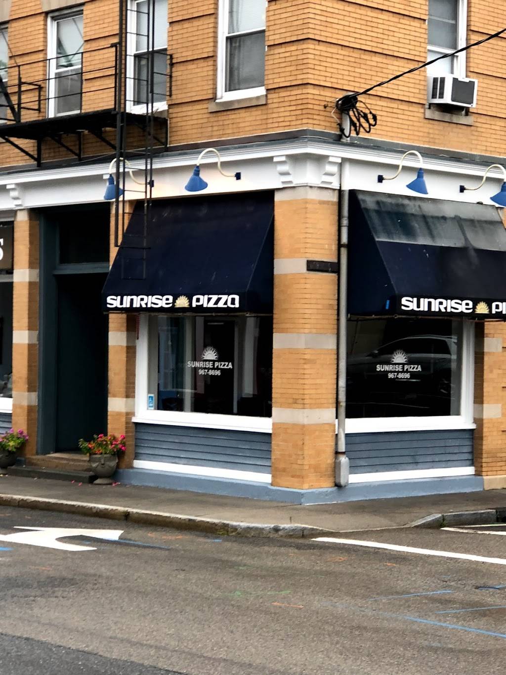 Sunrise Pizzeria | restaurant | 7 Purdy Ave, Rye, NY 10580, USA | 9149678696 OR +1 914-967-8696