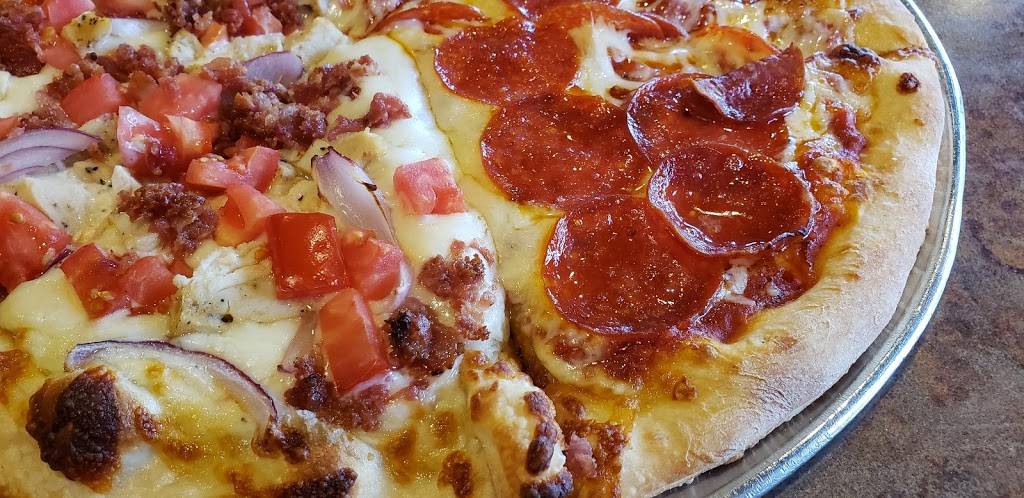 Johnnys New York Style Pizza | meal takeaway | 712 3rd Ave, West Point, GA 31833, USA | 7066452010 OR +1 706-645-2010