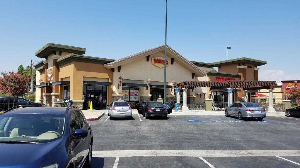 Dennys | restaurant | 6285 Pats Ranch Road Suite A, Mira Loma, CA 91752, USA | 9513718383 OR +1 951-371-8383