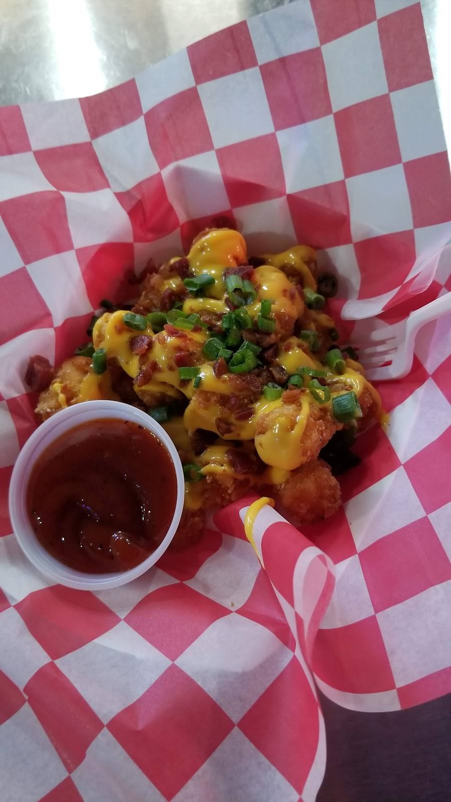 Cluck Chicken at The Dive Inn | restaurant | 1380 S Broadway, Denver, CO 80210, USA | 7203793131 OR +1 720-379-3131