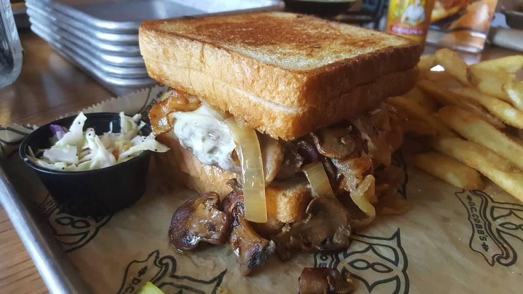 D.C. Cobbs McHenry | restaurant | 1204 N Green St, McHenry, IL 60050, USA | 8153222010 OR +1 815-322-2010
