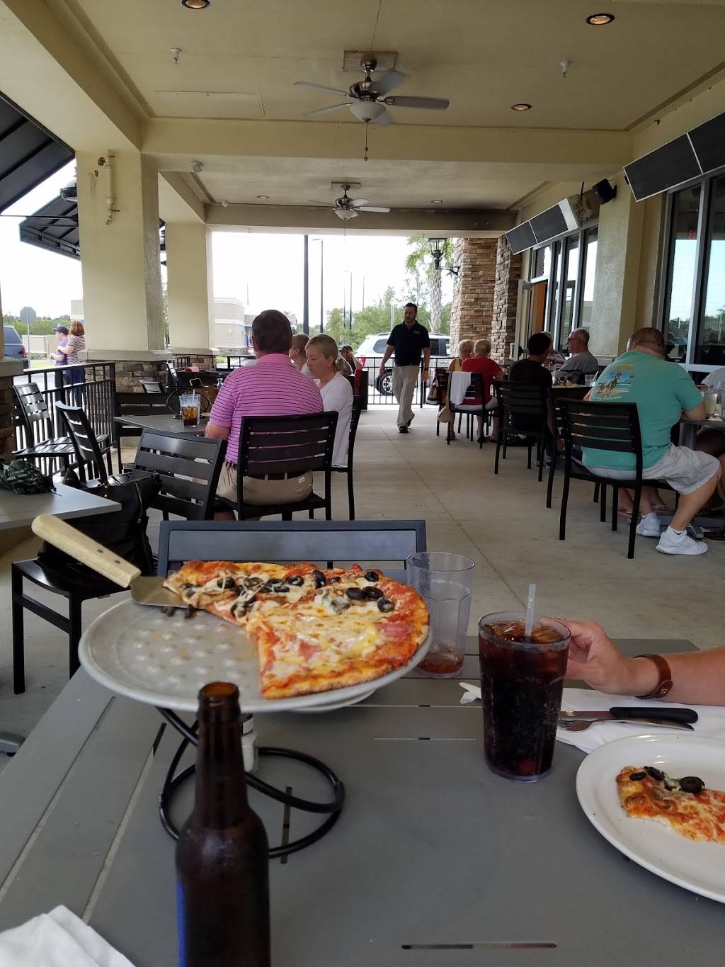 piesanos pies and pints | restaurant | 2701 SW 42nd St, Ocala, FL 34471, USA | 3523516000 OR +1 352-351-6000