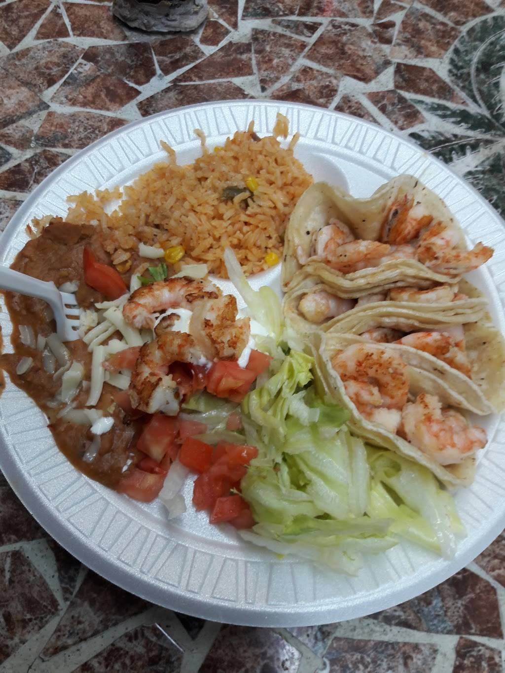Tacos Y Mariscos El Tio | restaurant | 10250 Rosecrans Ave, Bellflower, CA 90706, USA | 5629258381 OR +1 562-925-8381