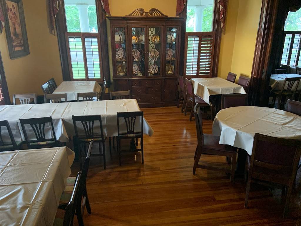 Sign of the Dove Restaurant | restaurant | 108 N, Church St, Buena Vista, GA 31803, USA | 2293141682 OR +1 229-314-1682