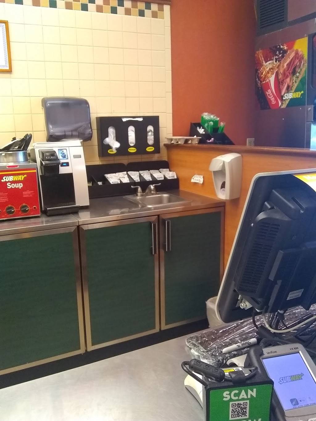 Subway Restaurants | restaurant | 10255 North Fwy C, Houston, TX 77037, USA | 2814471309 OR +1 281-447-1309