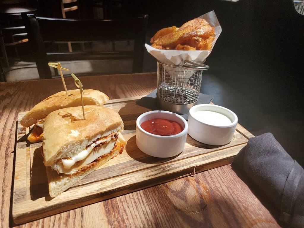 Hearsay Market Square | restaurant | 218 Travis St, Houston, TX 77002, USA | 7132258079 OR +1 713-225-8079