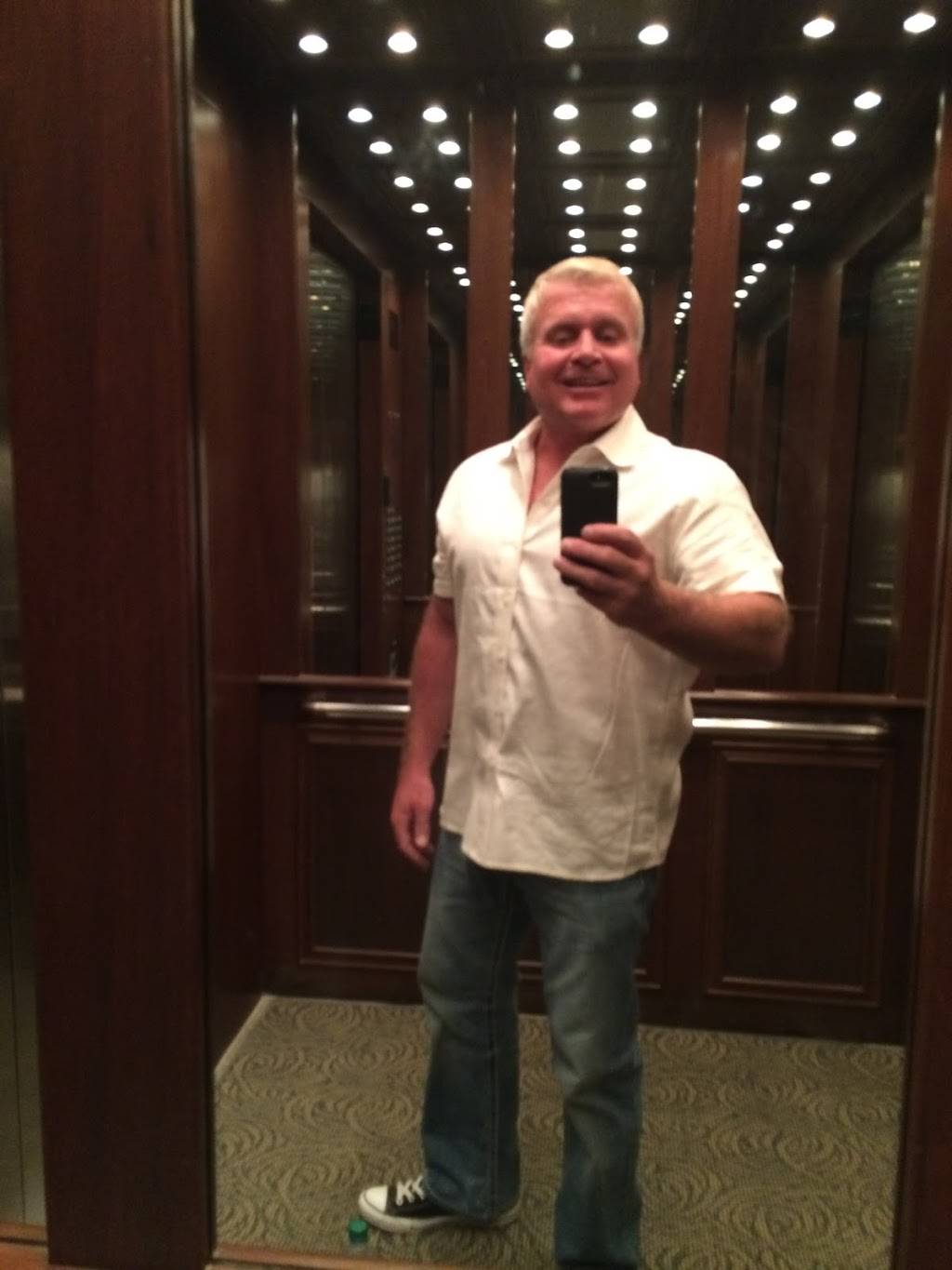 Buds Broiler | restaurant | 1831 Manhattan Blvd, Harvey, LA 70058, USA | 5043749919 OR +1 504-374-9919