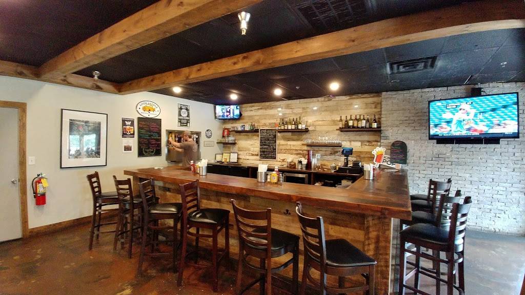 Moxie Burger | restaurant | 555 S Atlanta St, Roswell, GA 30075, USA | 6788784411 OR +1 678-878-4411