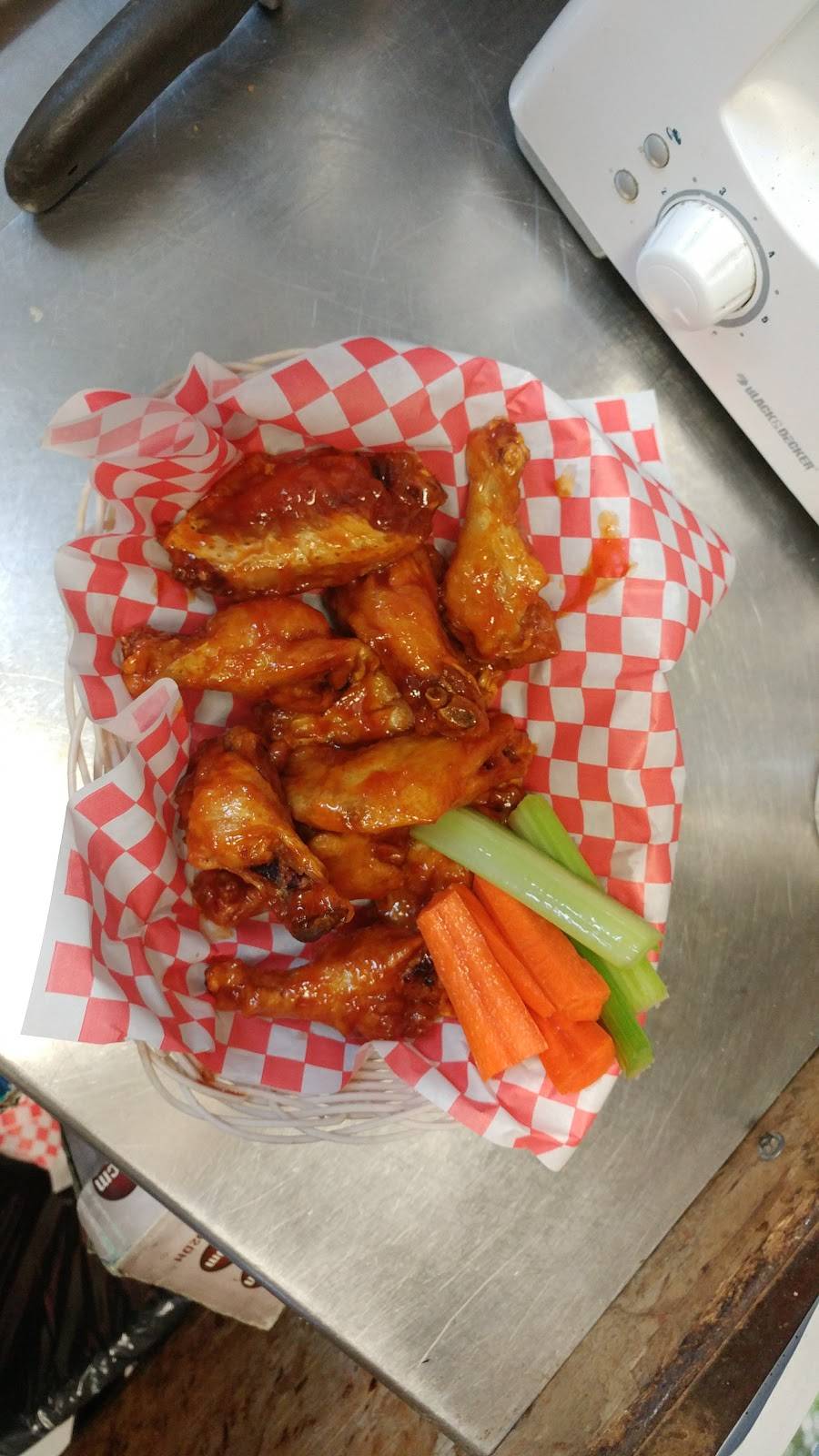 Noceris MeetN Eat | restaurant | 182 Browns Line, Etobicoke, ON M8W 3T3, Canada | 4162513848 OR +1 416-251-3848