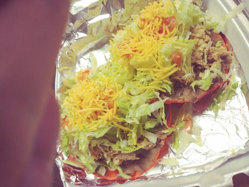 Paulinas Mexican Restaurant | restaurant | 1438 W Hutchins Pl, San Antonio, TX 78221, USA | 2109282499 OR +1 210-928-2499