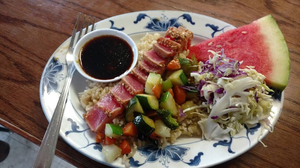 Village Hut | restaurant | 7647 SW Capitol Hwy, Portland, OR 97219, USA | 5037683975 OR +1 503-768-3975