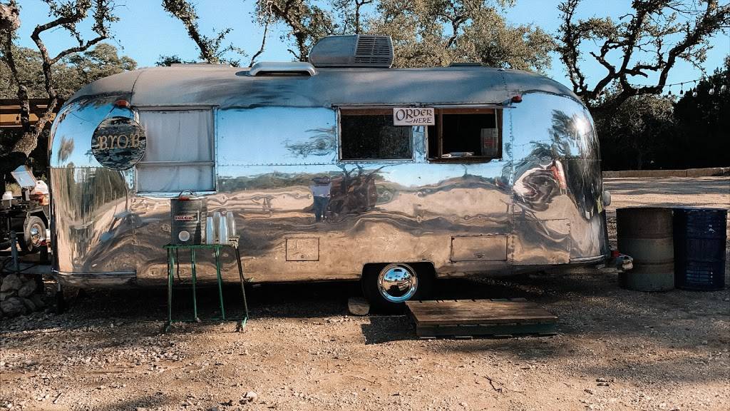 Lobo Provisions | restaurant | 27532 Old Blanco Rd, San Antonio, TX 78260, USA | 2105806464 OR +1 210-580-6464