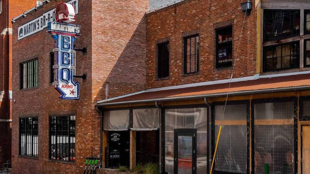 Martins Bar-B-Que Joint | restaurant | 410 4th Ave S, Nashville, TN 37201, USA | 6152880880 OR +1 615-288-0880